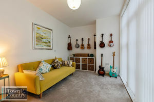 WATERSIDE MARINA- click for photo gallery